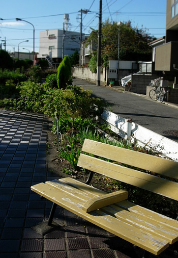 ベンチ